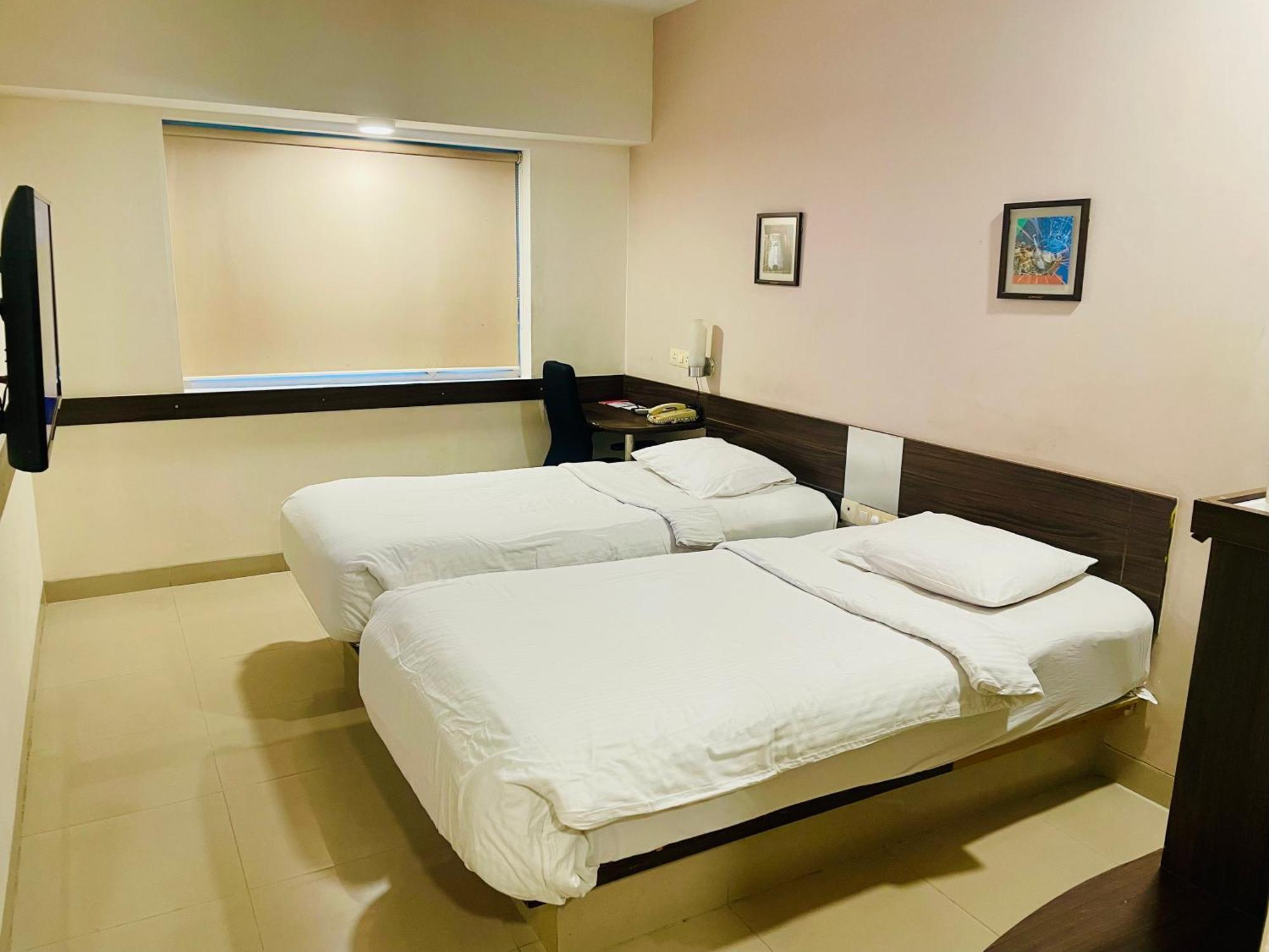 Trivandrum Kazhakuttam Экстерьер фото